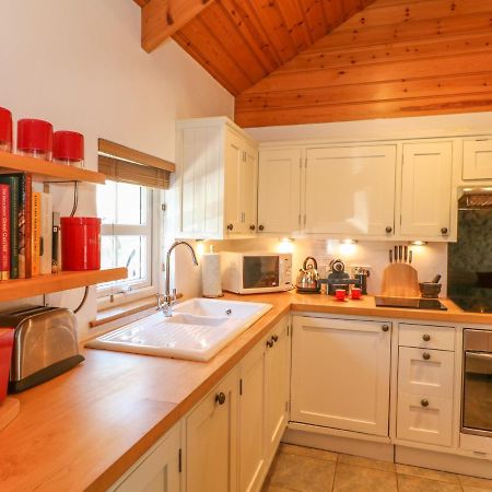 Pond Cottage Truro Exterior photo